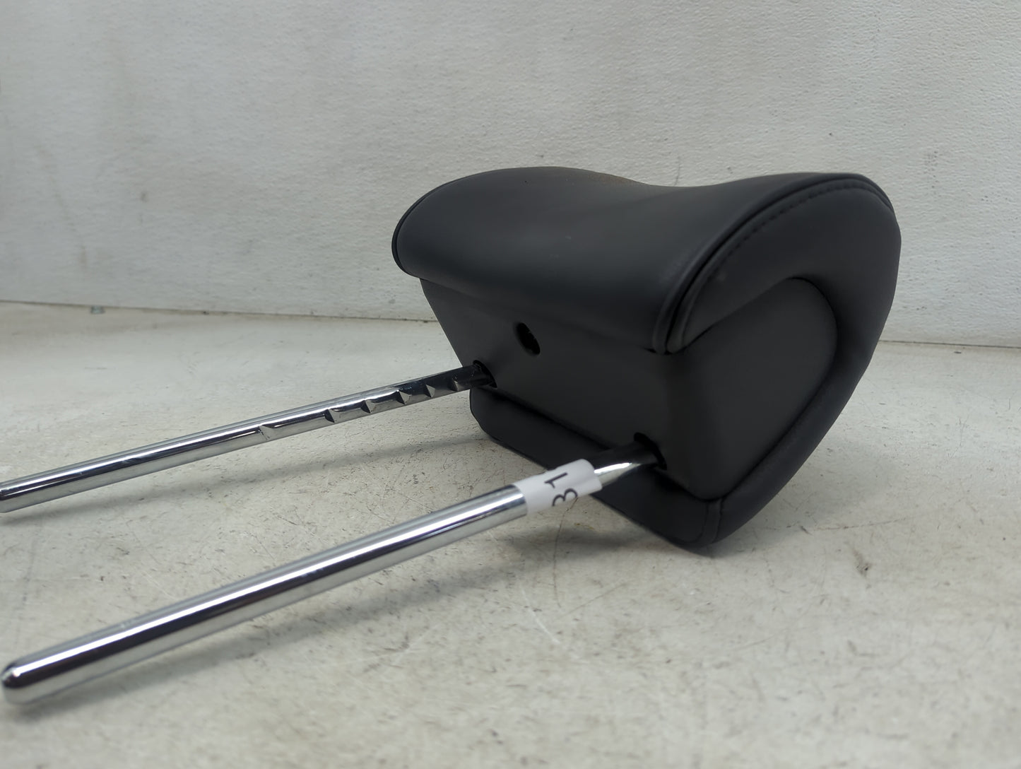 2017 Hyundai Sonata Headrest Head Rest Front Driver Seat Black 1473185 - Oemusedautoparts1.com