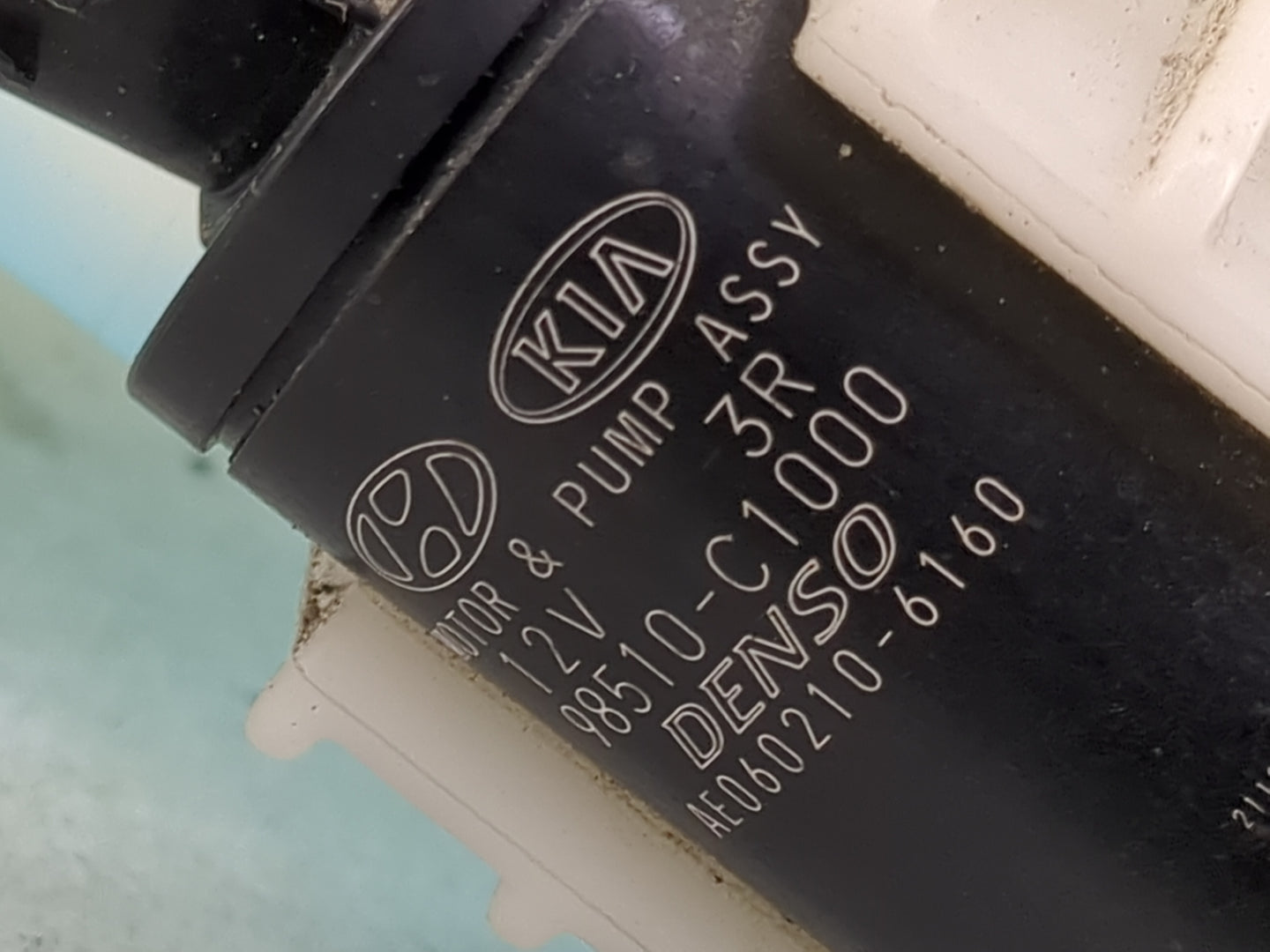 2015-2019 Hyundai Sonata Windshield Washer Fluid Reservoir Bottle Oem 1474196 - Oemusedautoparts1.com