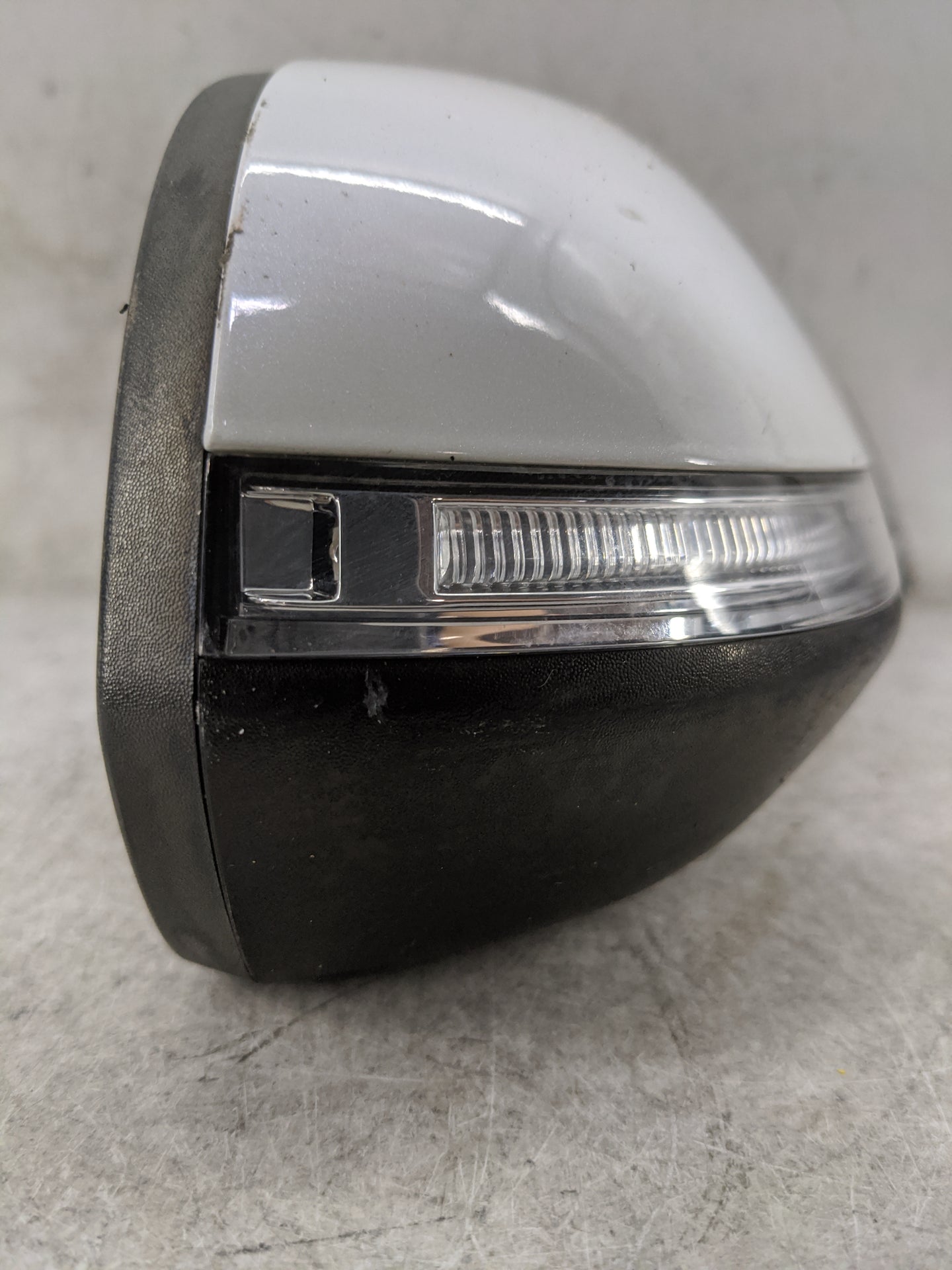 2015-2017 Hyundai Sonata Passenger Side View Mirror - Right Door Mirror OEM Used - Oemusedautoparts1.com