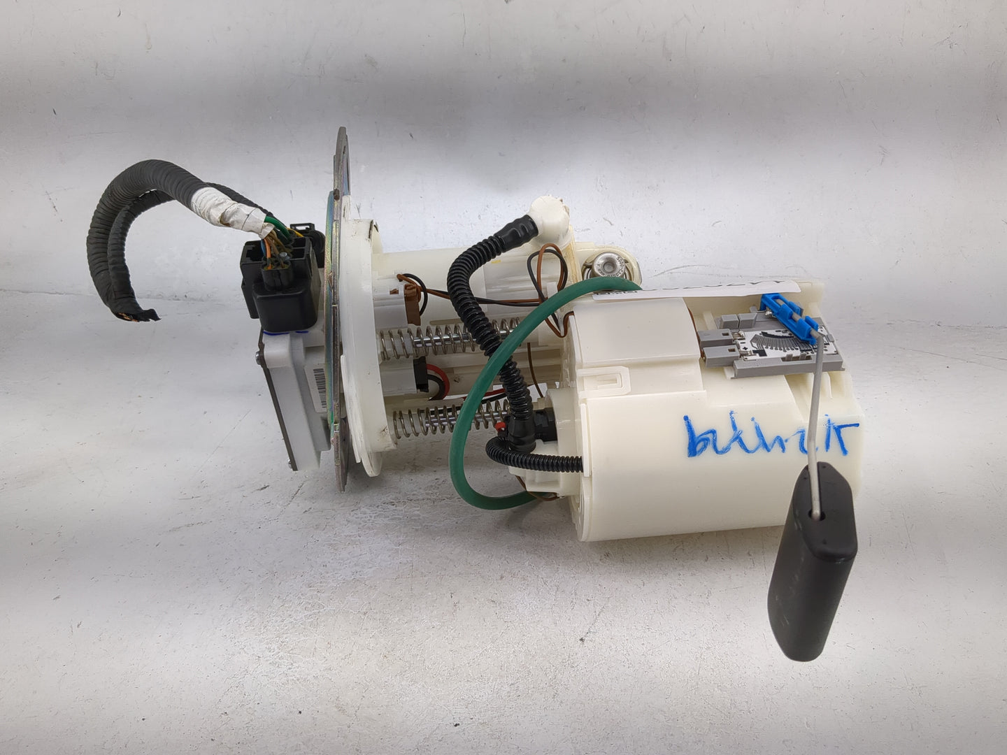 2017 Hyundai Sonata Electrical Gas Fuel Pump Assembly - Oemusedautoparts1.com