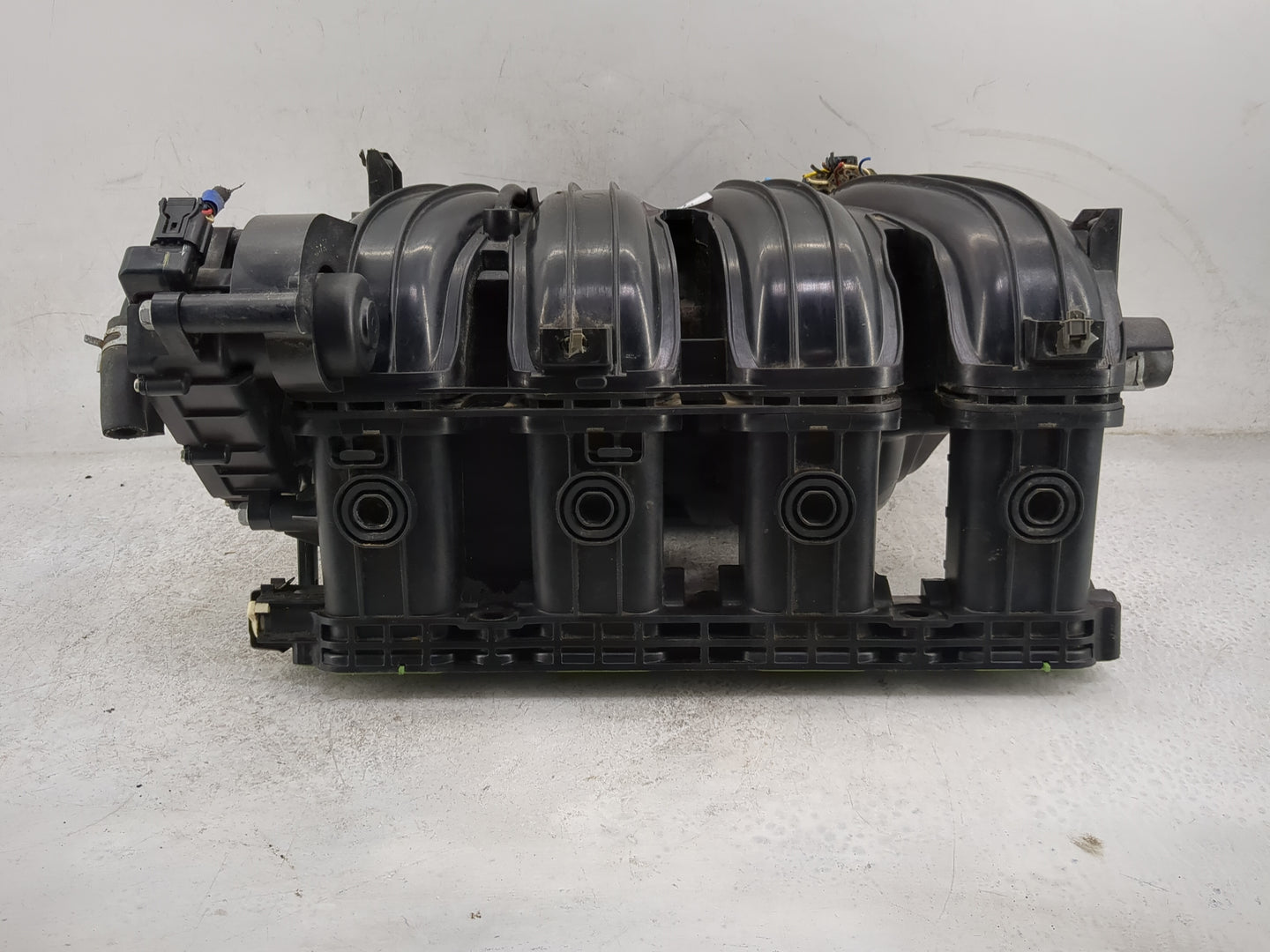 2015-2019 Hyundai Sonata Air Intake Manifold P/N:28300-2GGA1 Fits Fits 2015 2016 2017 2018 2019 2020 2021 OEM Used Auto Part