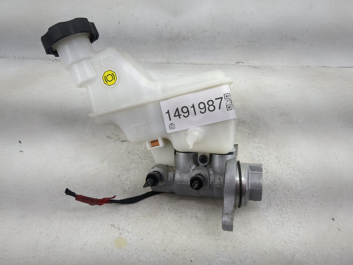2015-2019 Hyundai Sonata Brake Master Cylinder 1491987 - Oemusedautoparts1.com