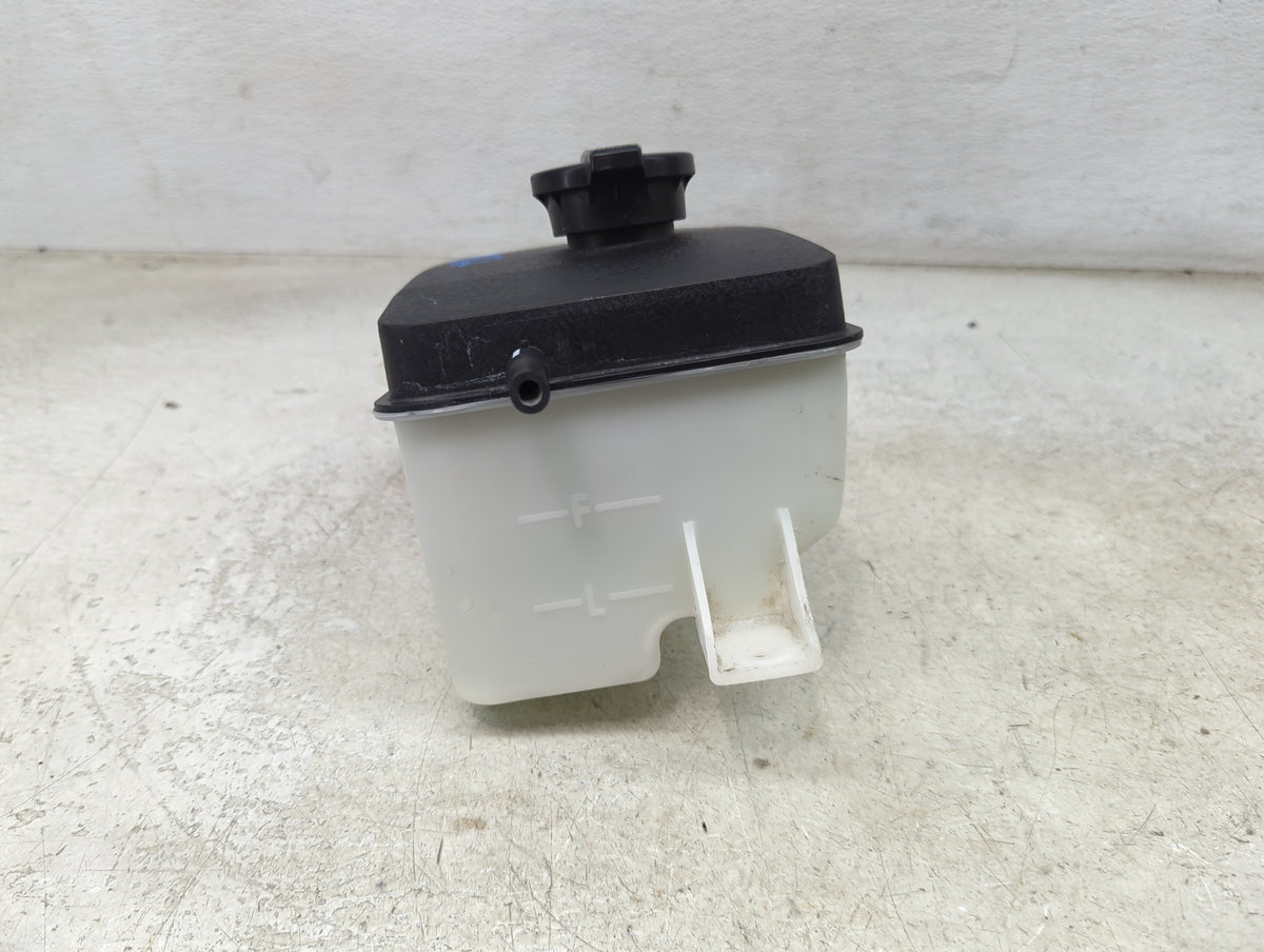 2015-2019 Hyundai Sonata Radiator Coolant Overflow Expansion Tank Bottle 1499462 - Oemusedautoparts1.com