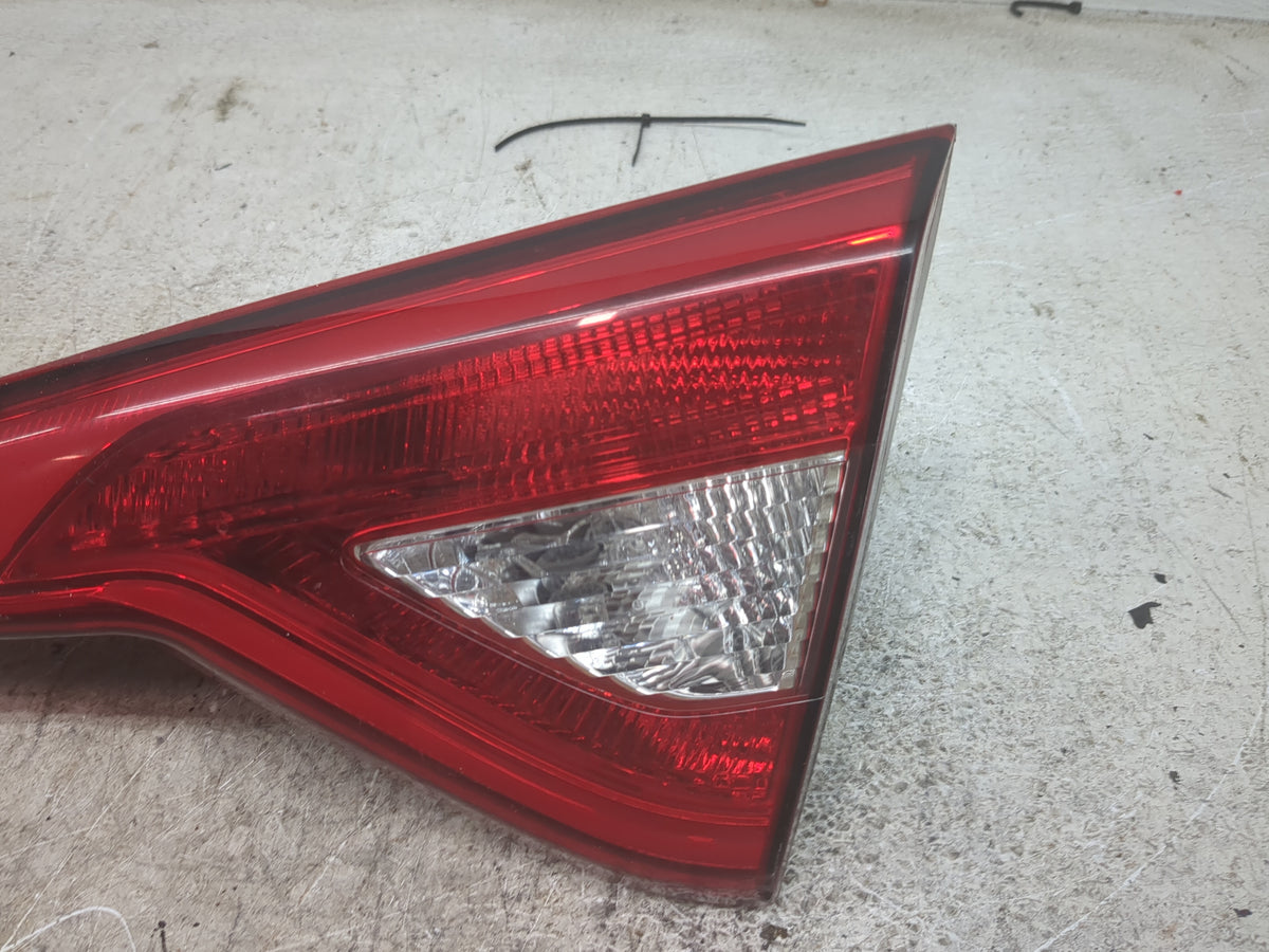 2015 Hyundai Sonata Passenger Right Side Deck Lid Mounted Tail Light 1501675 - Oemusedautoparts1.com