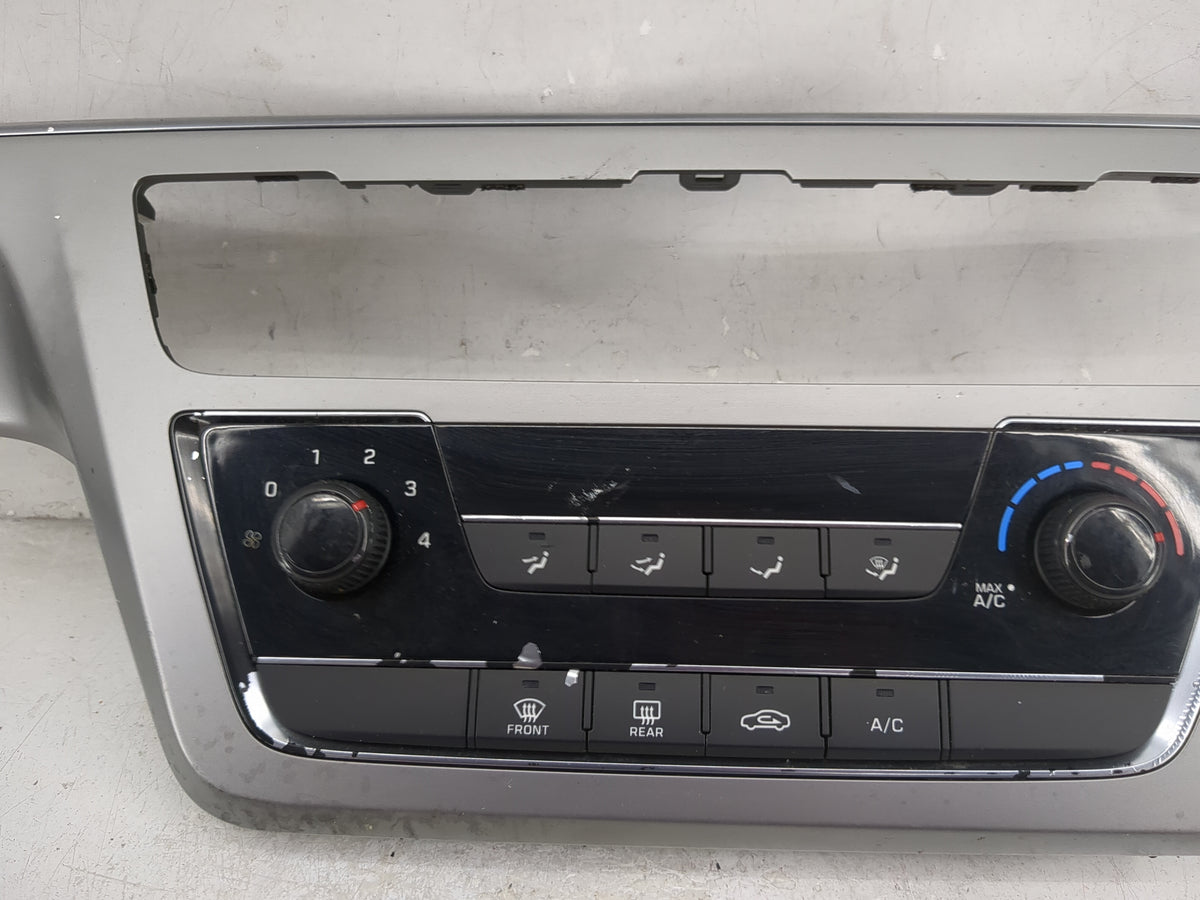 2016-2017 Hyundai Sonata Climate Control Module Temperature AC/Heater Replacement P/N:84740-C2350 Fits Fits 2016 2017 OEM Us