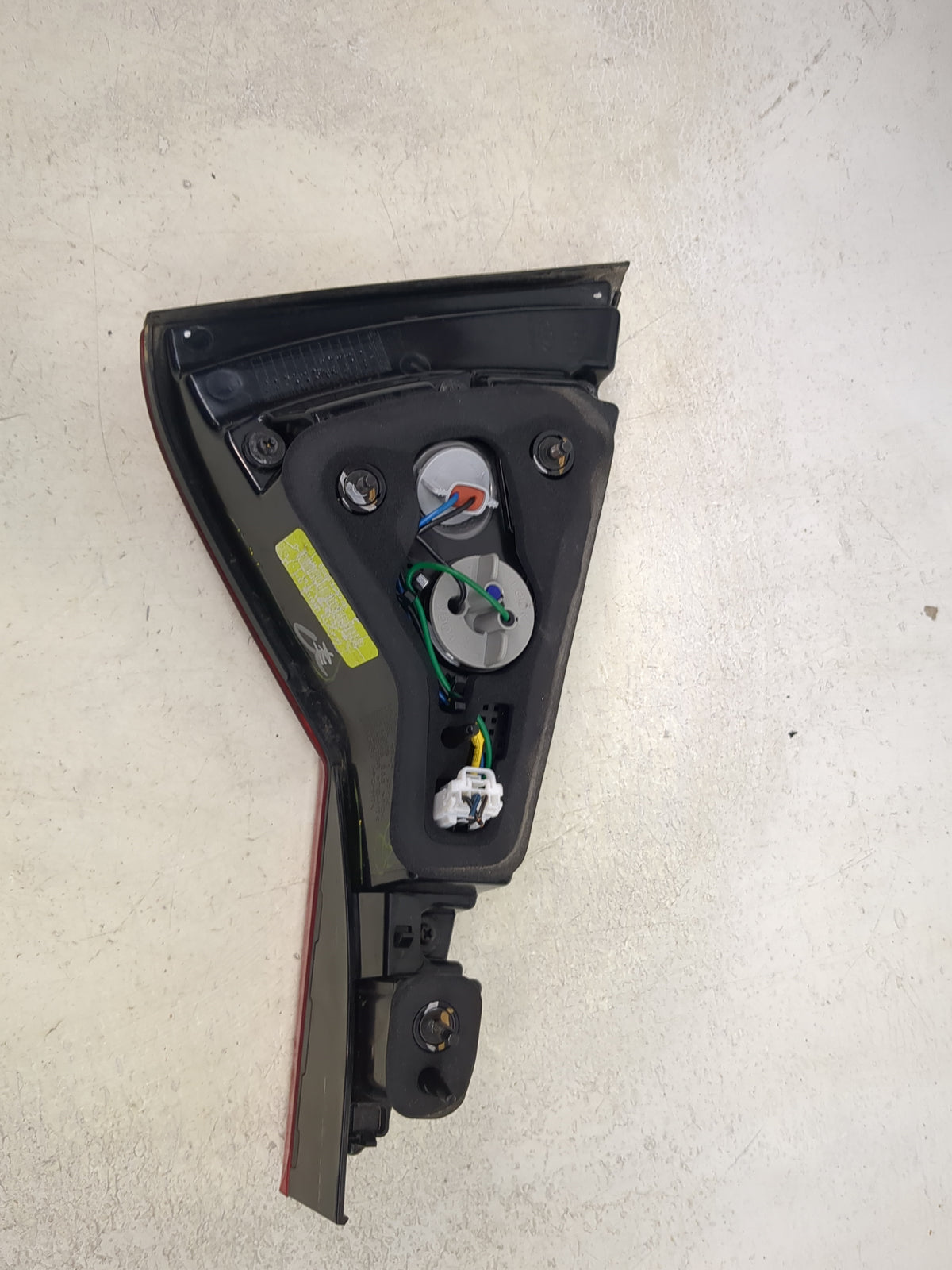 2015 Hyundai Sonata Passenger Right Side Deck Lid Mounted Tail Light 1512290 - Oemusedautoparts1.com