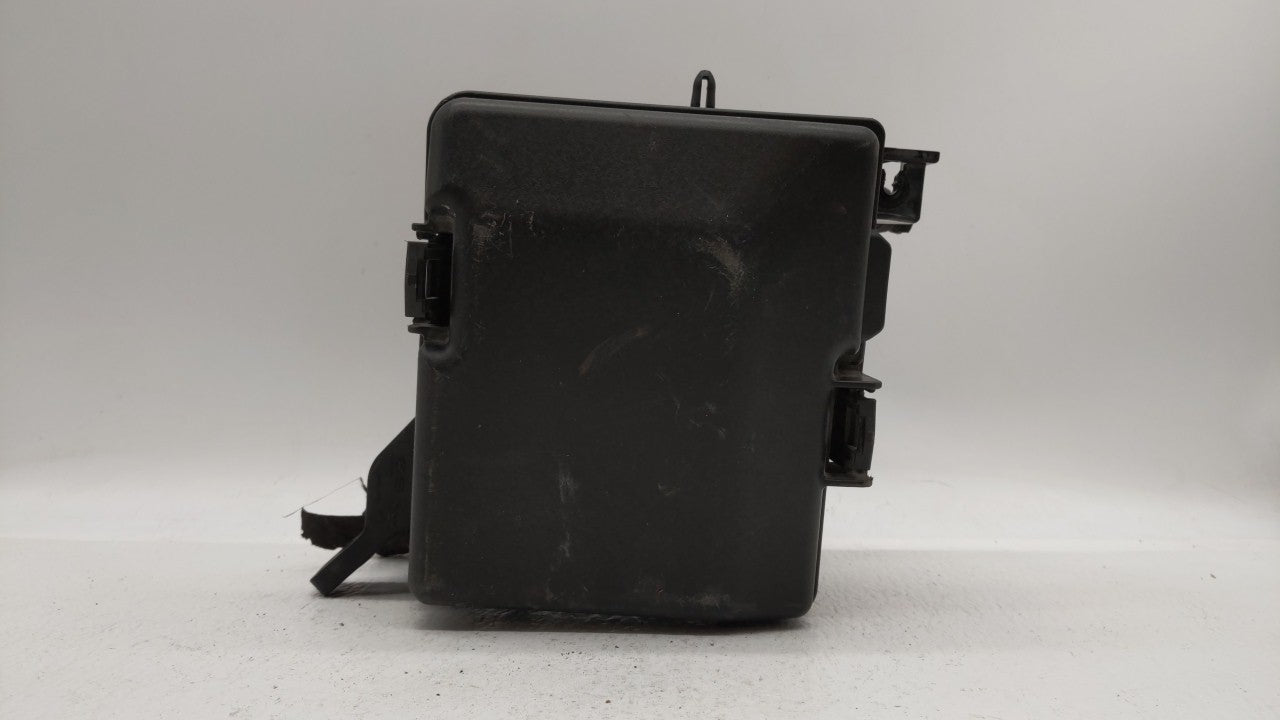 2016-2017 Hyundai Sonata Fusebox Fuse Box Panel Relay Module P/N:91277C2570LC Fits Fits 2016 2017 OEM Used Auto Parts - Oemu