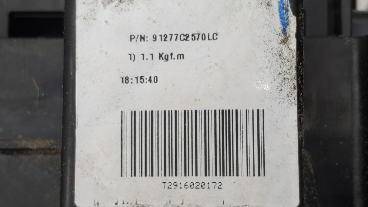 2016-2017 Hyundai Sonata Fusebox Fuse Box Panel Relay Module P/N:91277C2570LC Fits Fits 2016 2017 OEM Used Auto Parts - Oemu