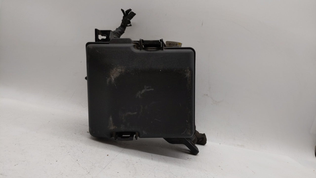 2016-2017 Hyundai Sonata Fusebox Fuse Box Panel Relay Module P/N:91277C2570LC Fits Fits 2016 2017 OEM Used Auto Parts - Oemu