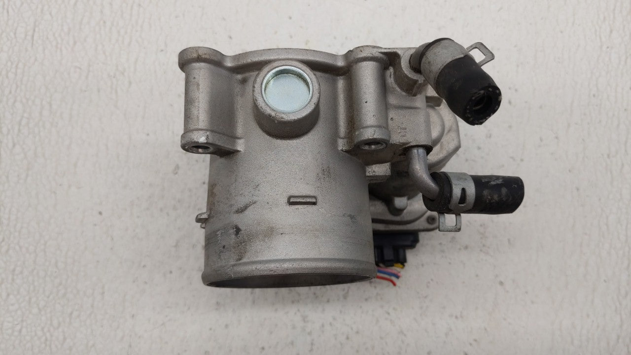 2016-2017 Hyundai Sonata Throttle Body P/N:35100-2E610 Fits Fits 2016 2017 2018 2019 OEM Used Auto Parts - Oemusedautoparts1