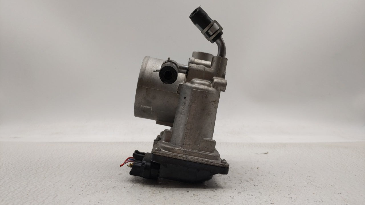 2016-2017 Hyundai Sonata Throttle Body P/N:35100-2E610 Fits Fits 2016 2017 2018 2019 OEM Used Auto Parts - Oemusedautoparts1