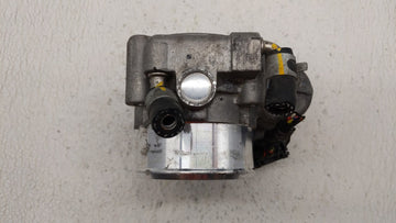2015-2019 Hyundai Sonata Throttle Body P/N:0 280 750 618 35100-2G600 Fits Fits 2015 2016 2017 2018 2019 OEM Used Auto Parts