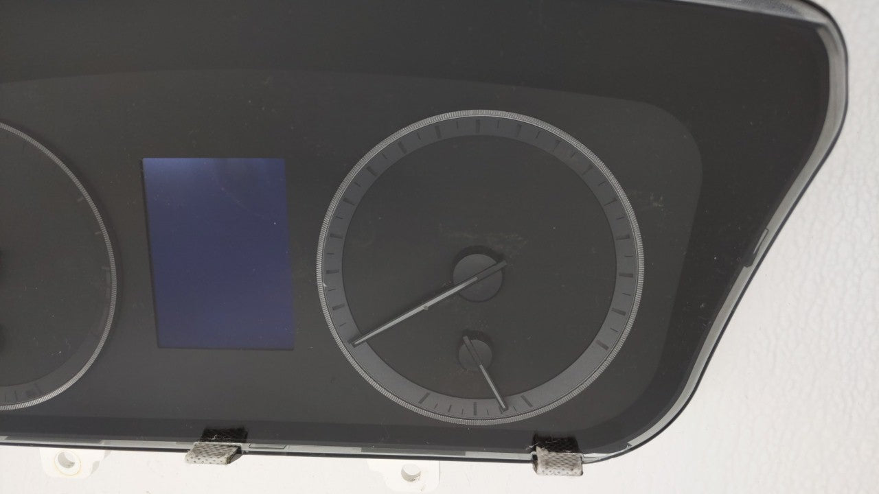 2016-2017 Hyundai Sonata Instrument Cluster Speedometer Gauges P/N:94001-C2201 94001-C2200 Fits Fits 2016 2017 OEM Used Auto