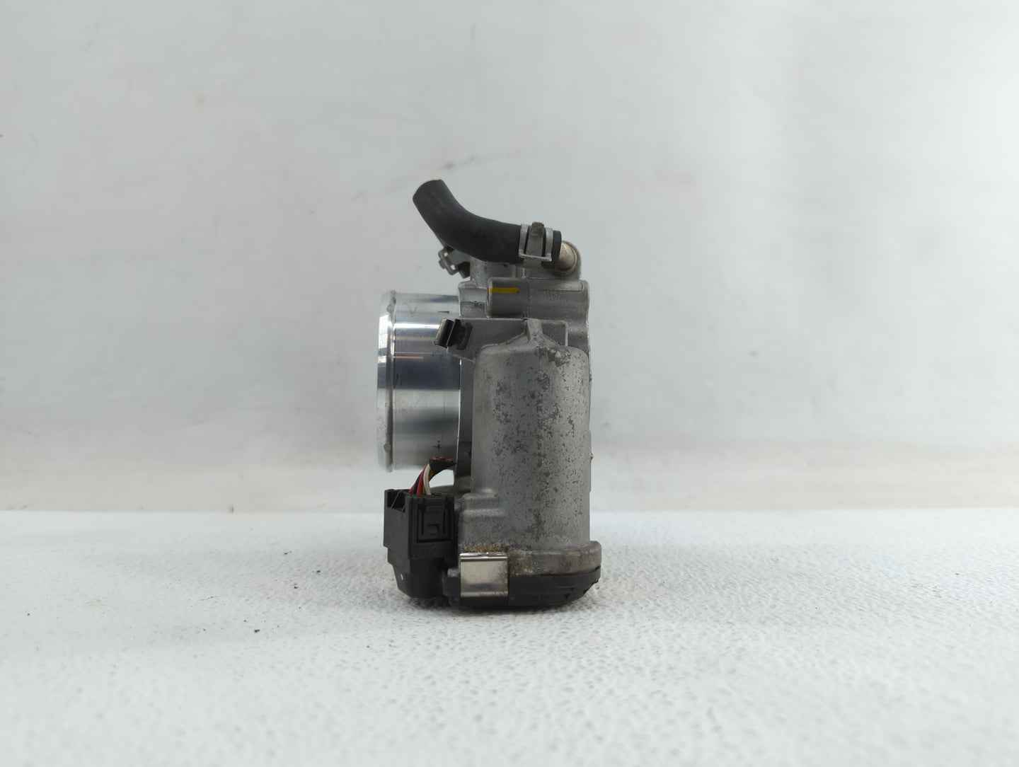 2015-2019 Hyundai Sonata Throttle Body P/N:35100-2G600 Fits Fits 2015 2016 2017 2018 2019 OEM Used Auto Parts - Oemusedautop