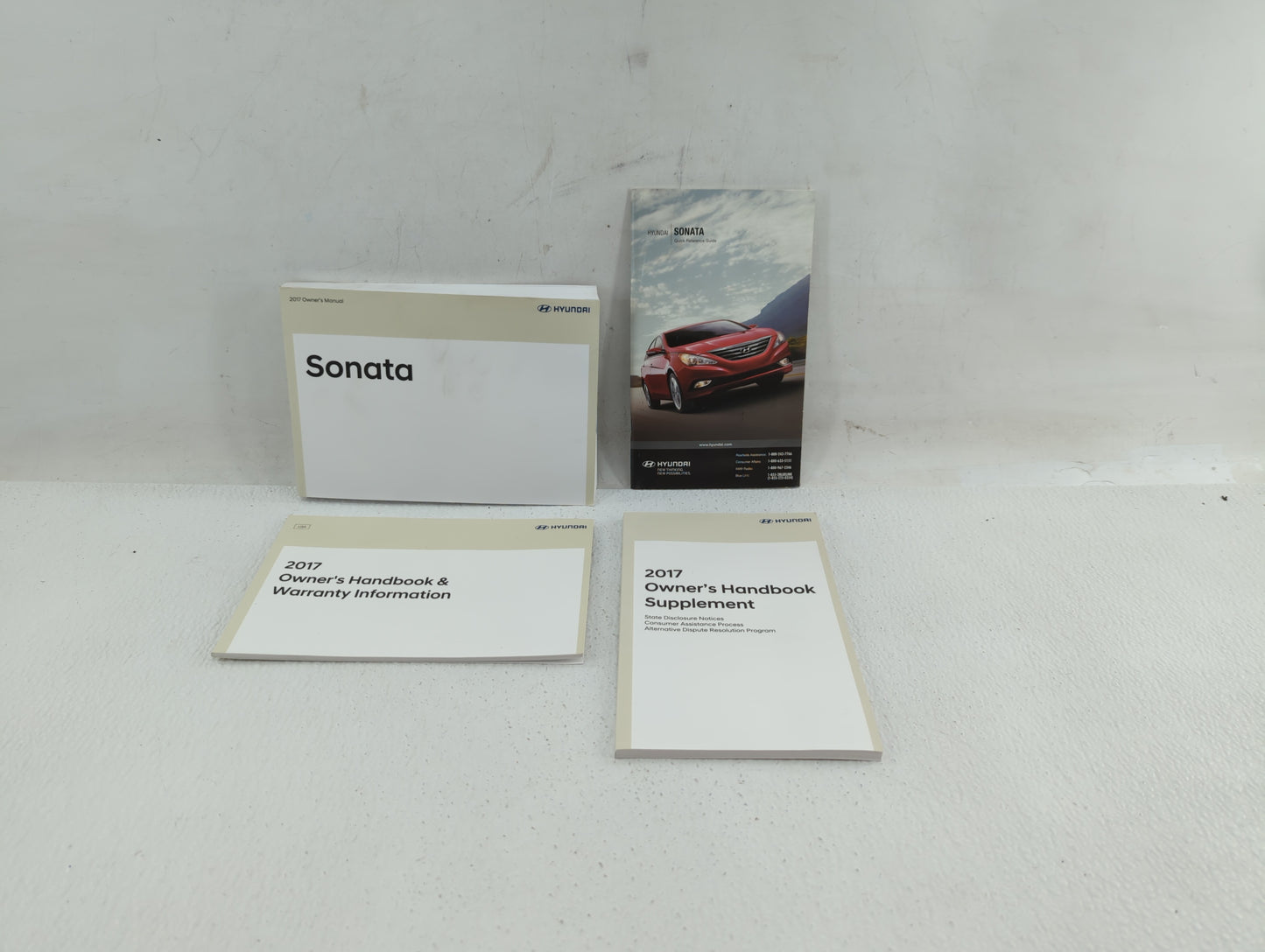 2017 Hyundai Sonata Owners Manual Book Guide P/N:HC10-EU74H OEM Used Auto Parts - Oemusedautoparts1.com