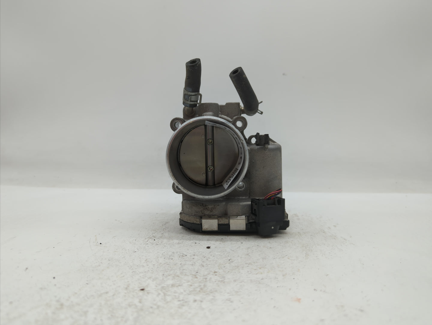 2015-2019 Hyundai Sonata Throttle Body P/N:35100-2G600 Fits Fits 2015 2016 2017 2018 2019 OEM Used Auto Parts - Oemusedautop