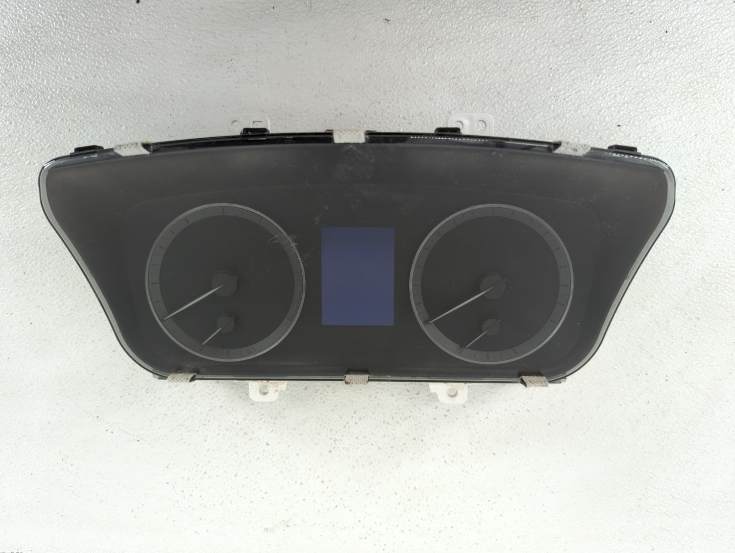 2016-2017 Hyundai Sonata Instrument Cluster Speedometer Gauges P/N:94001-C2201 Fits Fits 2016 2017 OEM Used Auto Parts - Oem
