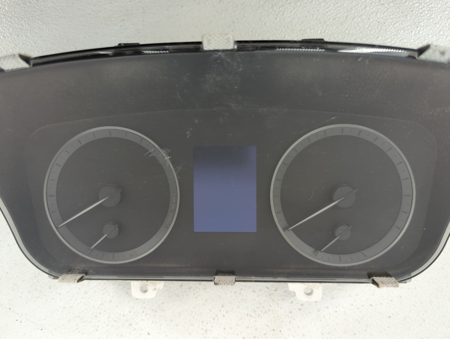 2016-2017 Hyundai Sonata Instrument Cluster Speedometer Gauges P/N:94001-C2201 Fits Fits 2016 2017 OEM Used Auto Parts - Oem