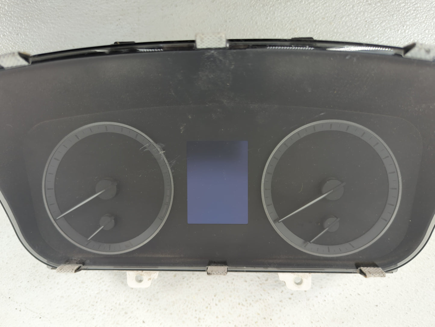 2016-2017 Hyundai Sonata Instrument Cluster Speedometer Gauges P/N:94001-C2201 Fits Fits 2016 2017 OEM Used Auto Parts - Oem