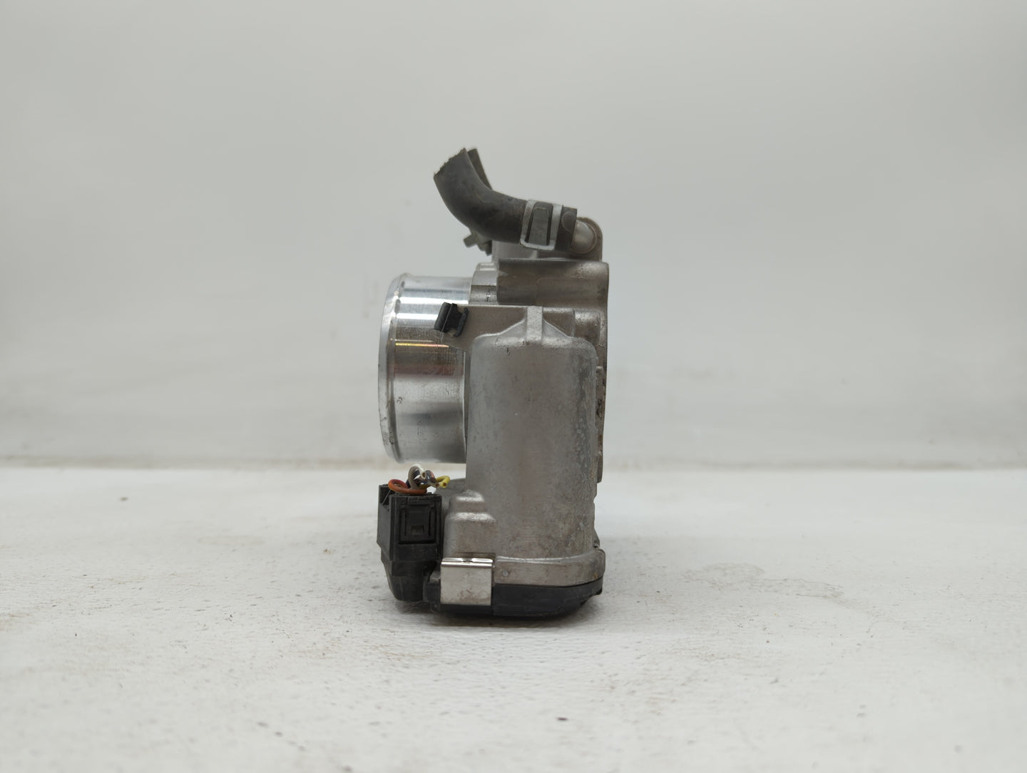 2015-2019 Hyundai Sonata Throttle Body P/N:0 280 750 618 35100-2G600 Fits Fits 2015 2016 2017 2018 2019 OEM Used Auto Parts 