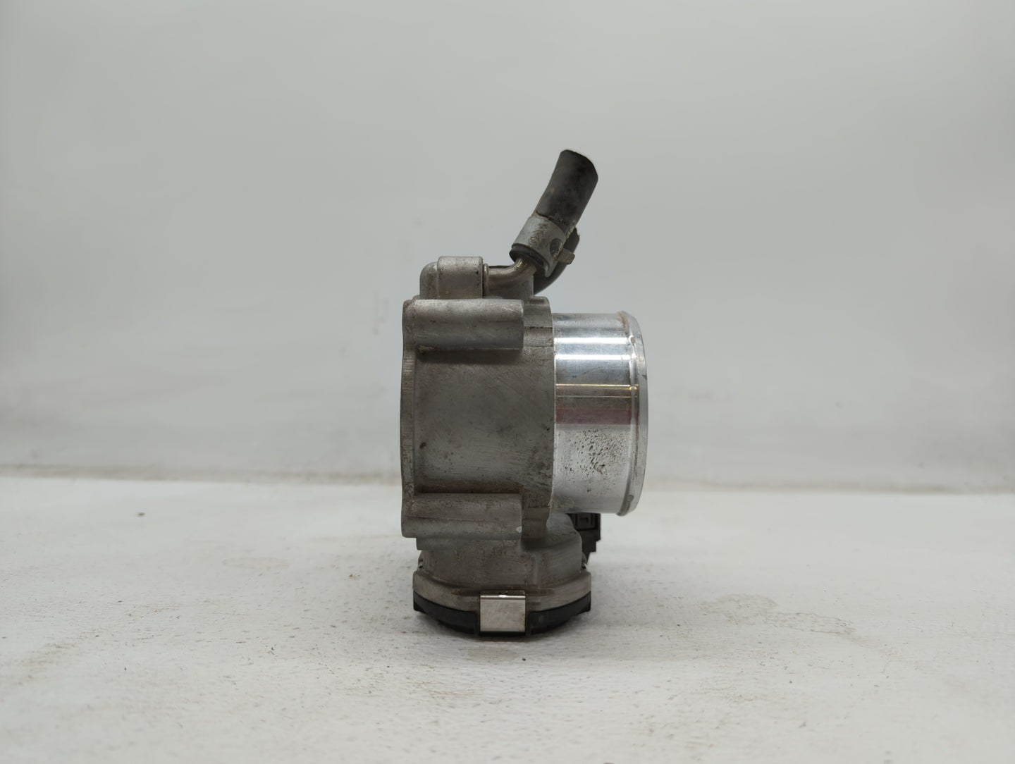 2015-2019 Hyundai Sonata Throttle Body P/N:0 280 750 618 35100-2G600 Fits Fits 2015 2016 2017 2018 2019 OEM Used Auto Parts 