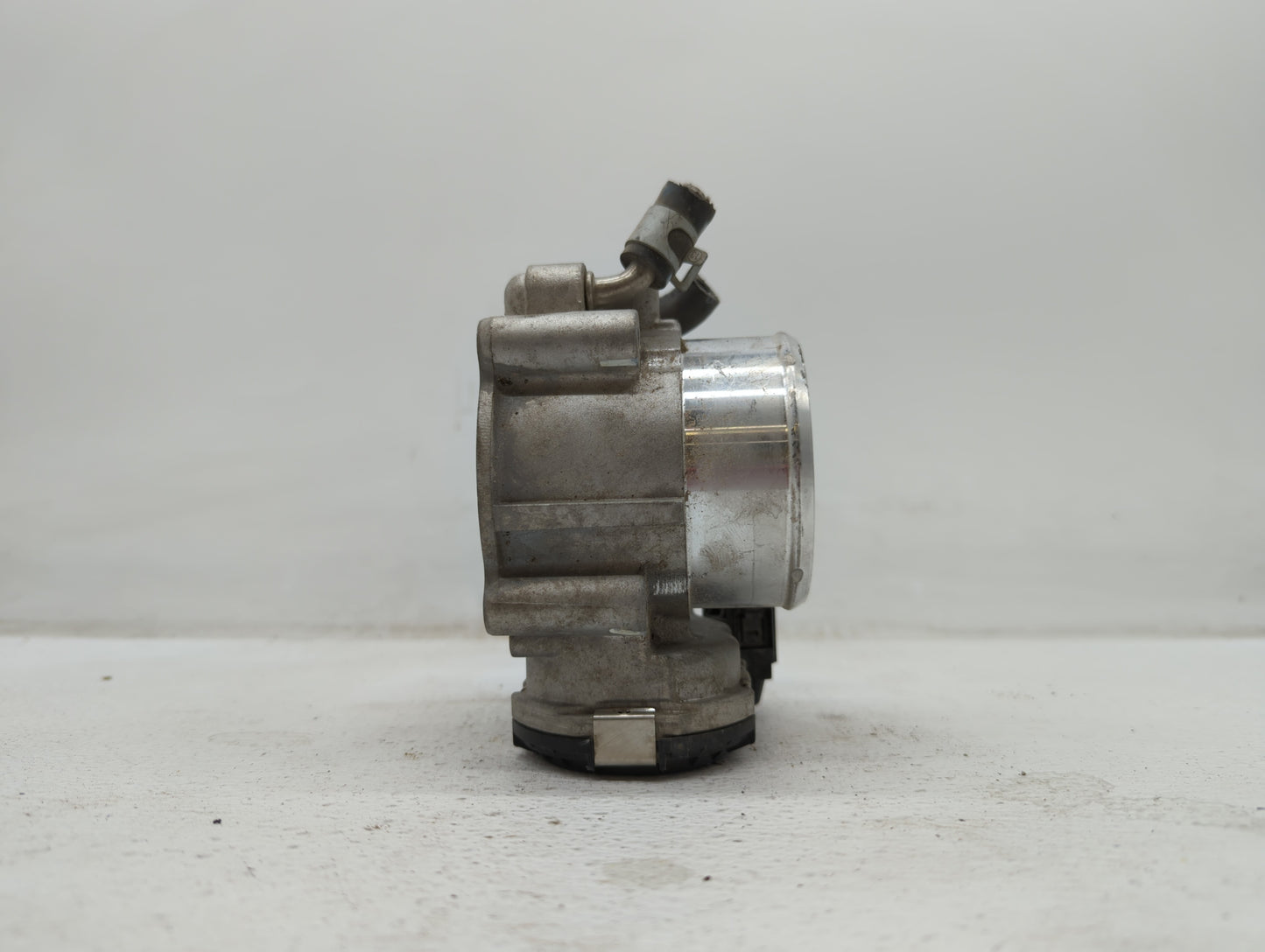 2015-2019 Hyundai Sonata Throttle Body P/N:0 280 750 618 35100-2G600 Fits Fits 2015 2016 2017 2018 2019 OEM Used Auto Parts 
