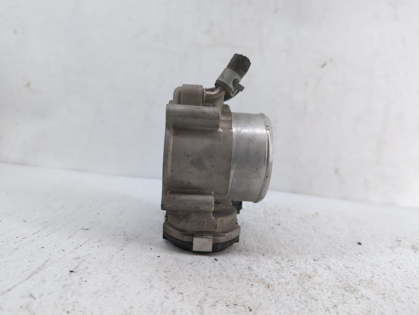 2015-2019 Hyundai Sonata Throttle Body P/N:0 280 750 618 35100-2G600 Fits Fits 2015 2016 2017 2018 2019 OEM Used Auto Parts 