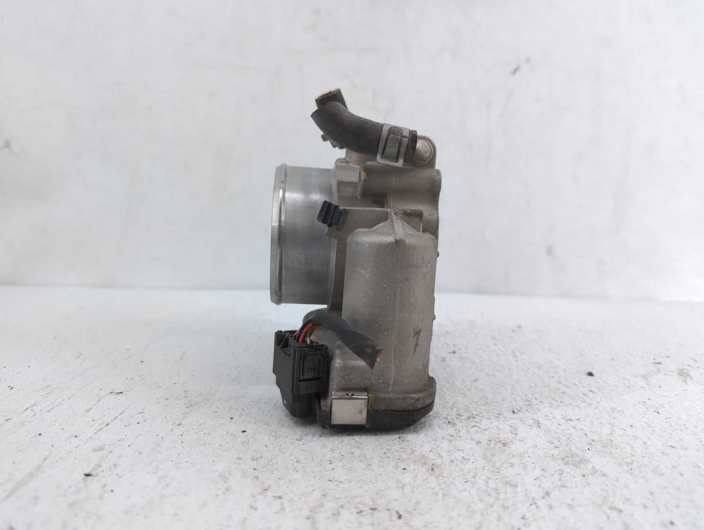 2015-2019 Hyundai Sonata Throttle Body P/N:0 280 750 618 35100-2G600 Fits Fits 2015 2016 2017 2018 2019 OEM Used Auto Parts 