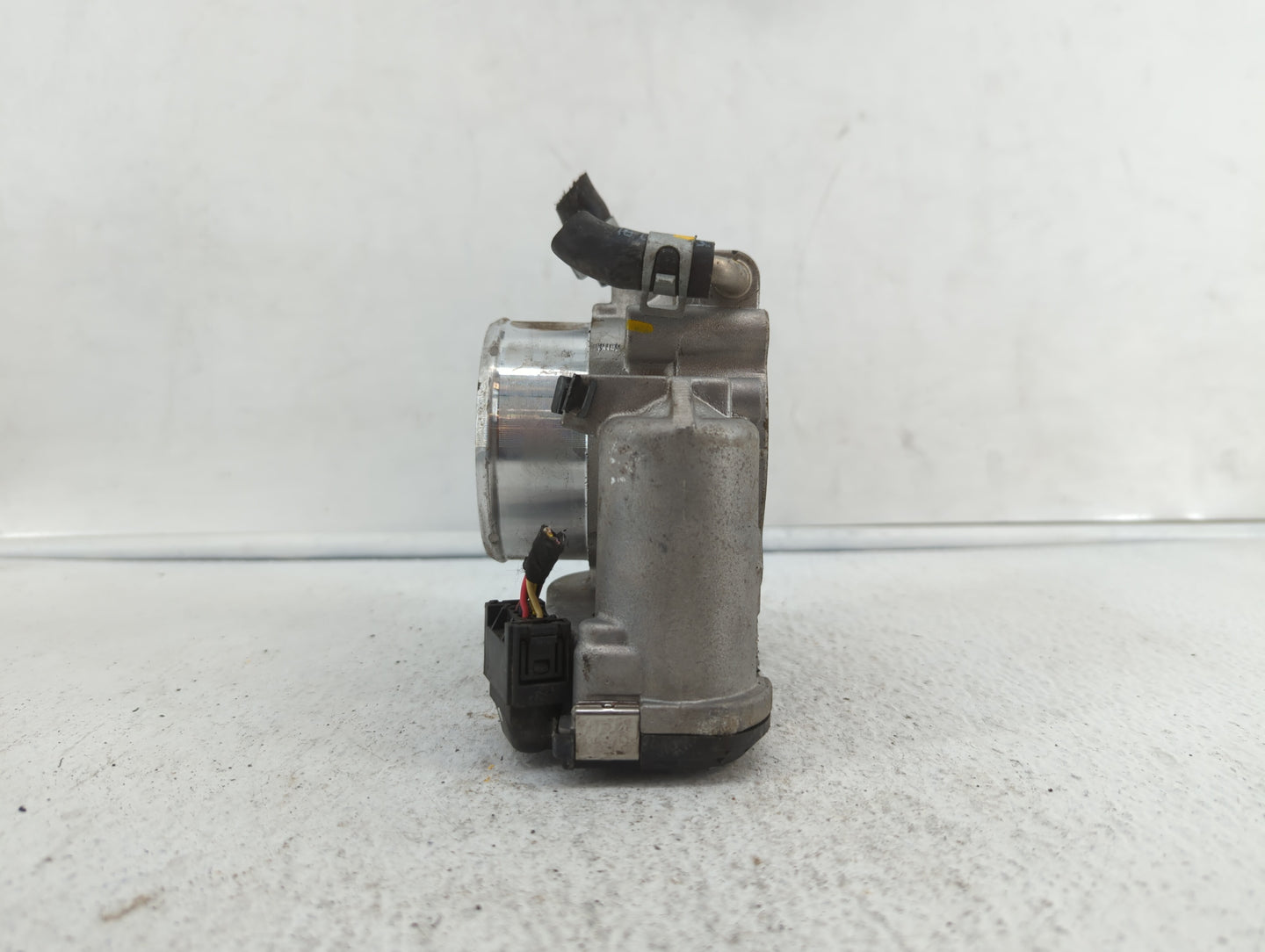2015-2019 Hyundai Sonata Throttle Body P/N:0 280 750 618 35100-2G600 Fits Fits 2015 2016 2017 2018 2019 OEM Used Auto Parts 