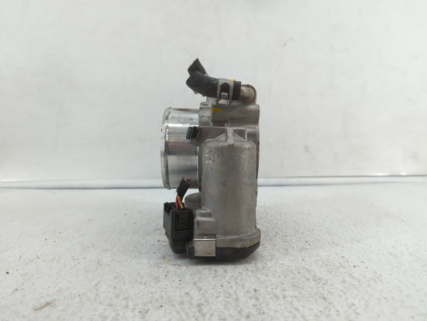 2015-2019 Hyundai Sonata Throttle Body P/N:0 280 750 618 35100-2G600 Fits Fits 2015 2016 2017 2018 2019 OEM Used Auto Parts 