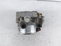 2015-2019 Hyundai Sonata Throttle Body P/N:0 280 750 618 35100-2G600 Fits Fits 2015 2016 2017 2018 2019 OEM Used Auto Parts 