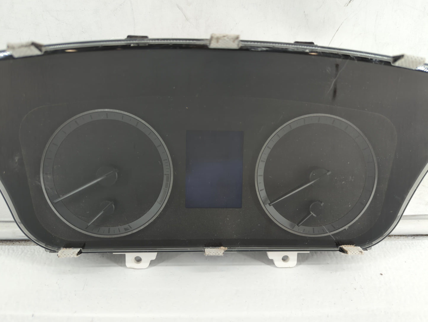 2016-2017 Hyundai Sonata Instrument Cluster Speedometer Gauges P/N:94001-C2201 Fits Fits 2016 2017 OEM Used Auto Parts - Oem