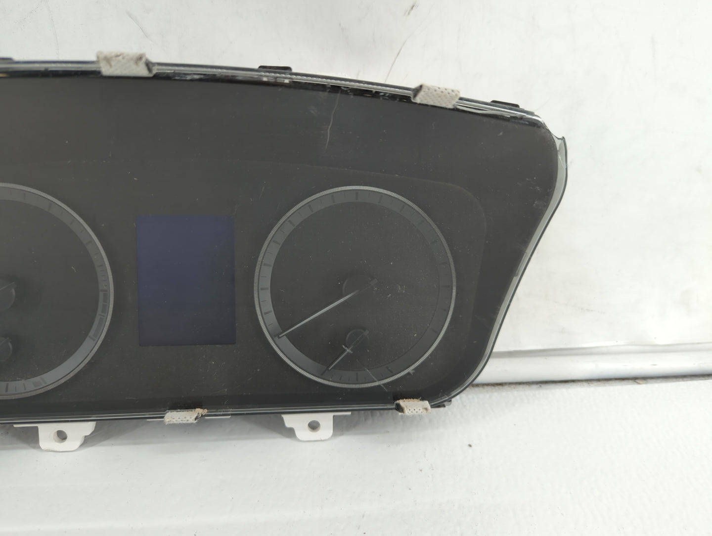 2016-2017 Hyundai Sonata Instrument Cluster Speedometer Gauges P/N:94001-C2201 Fits Fits 2016 2017 OEM Used Auto Parts - Oem