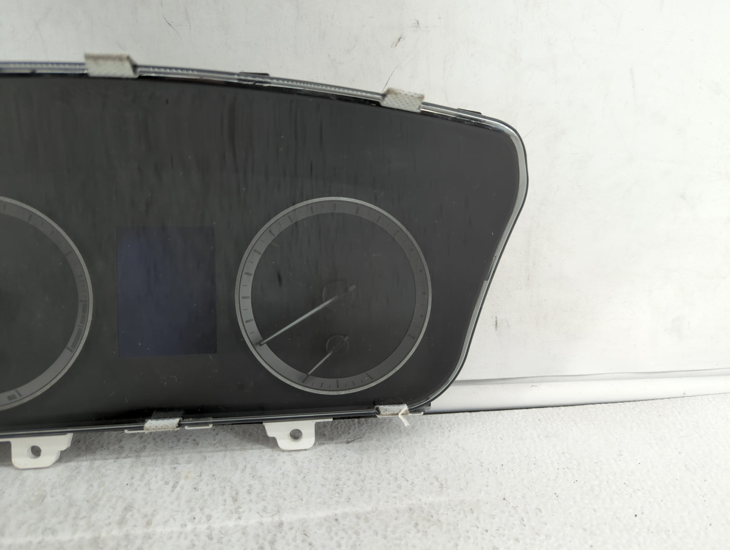 2016-2017 Hyundai Sonata Instrument Cluster Speedometer Gauges P/N:94001-C2200 94001-C2201 Fits Fits 2016 2017 OEM Used Auto
