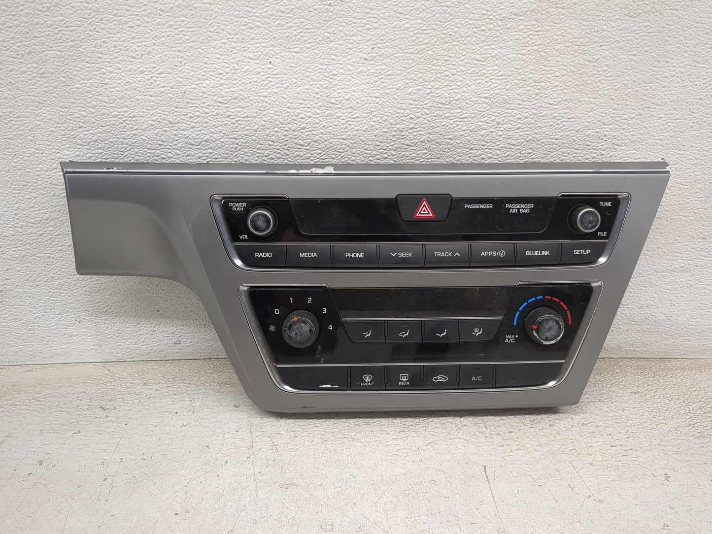 2017 Hyundai Sonata Climate Control Module Temperature AC/Heater Replacement P/N:94510-C2530 Fits OEM Used Auto Parts - Oemu