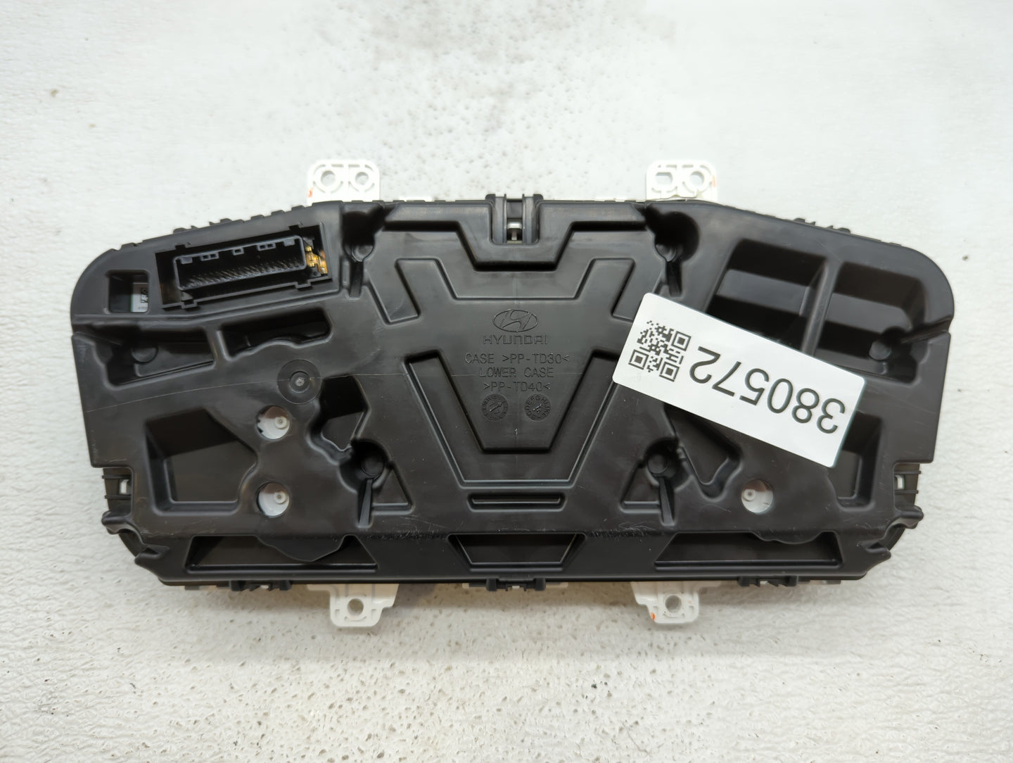 2016-2017 Hyundai Sonata Instrument Cluster Speedometer Gauges P/N:94001-C2201 Fits Fits 2016 2017 OEM Used Auto Parts - Oem