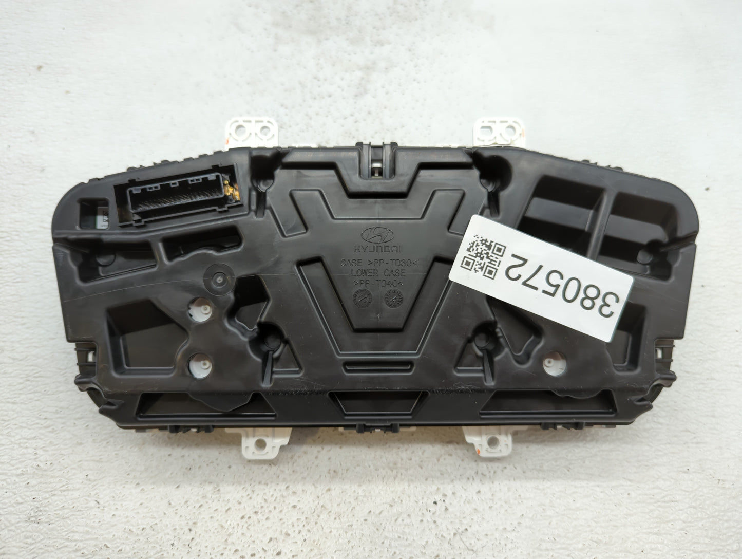 2016-2017 Hyundai Sonata Instrument Cluster Speedometer Gauges P/N:94001-C2201 Fits Fits 2016 2017 OEM Used Auto Parts - Oem
