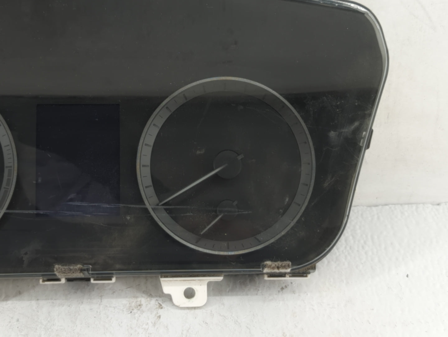 2016-2017 Hyundai Sonata Instrument Cluster Speedometer Gauges P/N:94001-C2201 Fits Fits 2016 2017 OEM Used Auto Parts - Oem