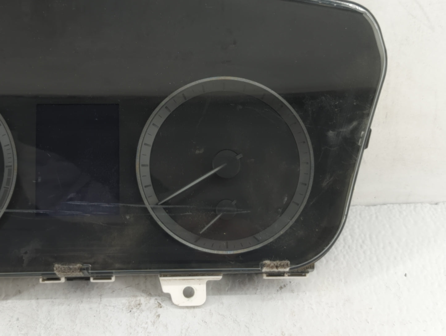 2016-2017 Hyundai Sonata Instrument Cluster Speedometer Gauges P/N:94001-C2201 Fits Fits 2016 2017 OEM Used Auto Parts - Oem