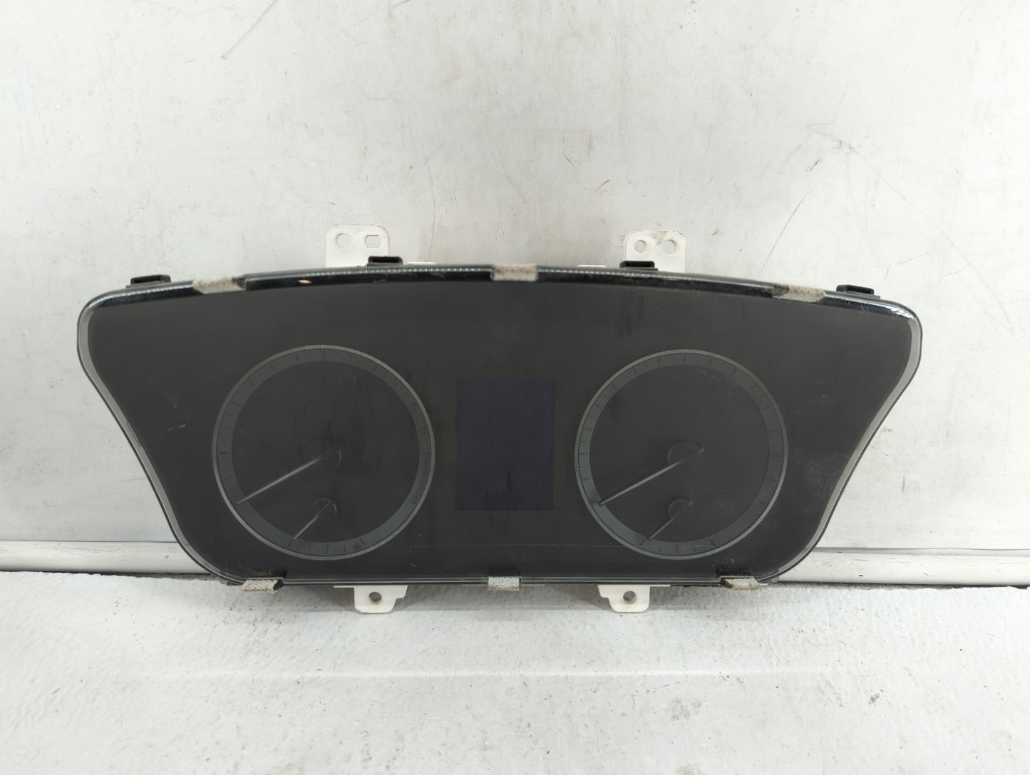 2016-2017 Hyundai Sonata Instrument Cluster Speedometer Gauges P/N:94001-C2201 Fits Fits 2016 2017 OEM Used Auto Parts - Oem