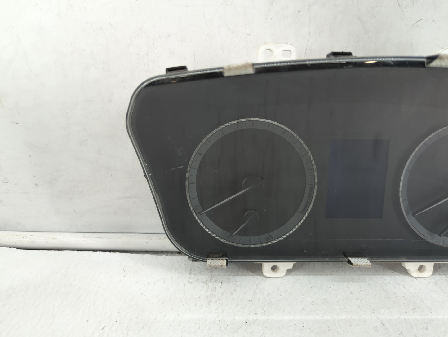 2016-2017 Hyundai Sonata Instrument Cluster Speedometer Gauges P/N:94001-C2201 Fits Fits 2016 2017 OEM Used Auto Parts - Oem