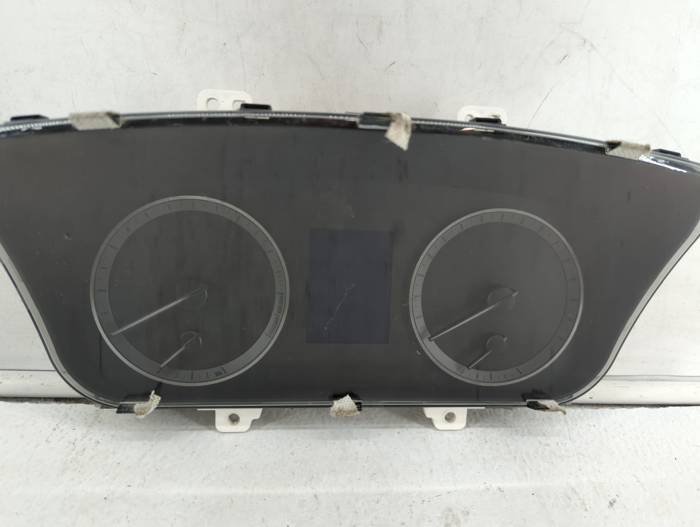 2016-2017 Hyundai Sonata Instrument Cluster Speedometer Gauges P/N:94001-C2201 Fits Fits 2016 2017 OEM Used Auto Parts - Oem