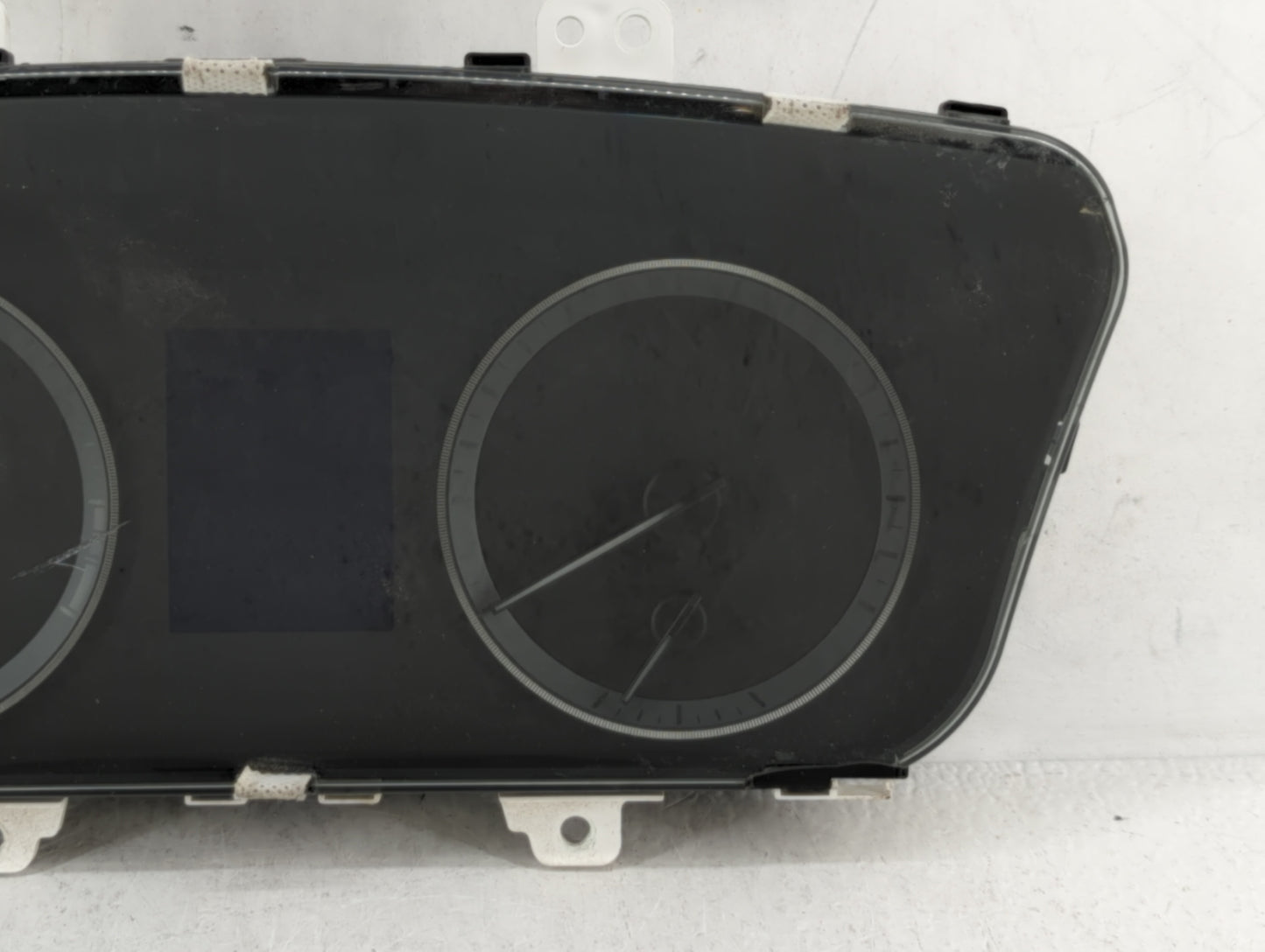 2016-2017 Hyundai Sonata Instrument Cluster Speedometer Gauges P/N:94001-C2201 Fits Fits 2016 2017 OEM Used Auto Parts - Oem