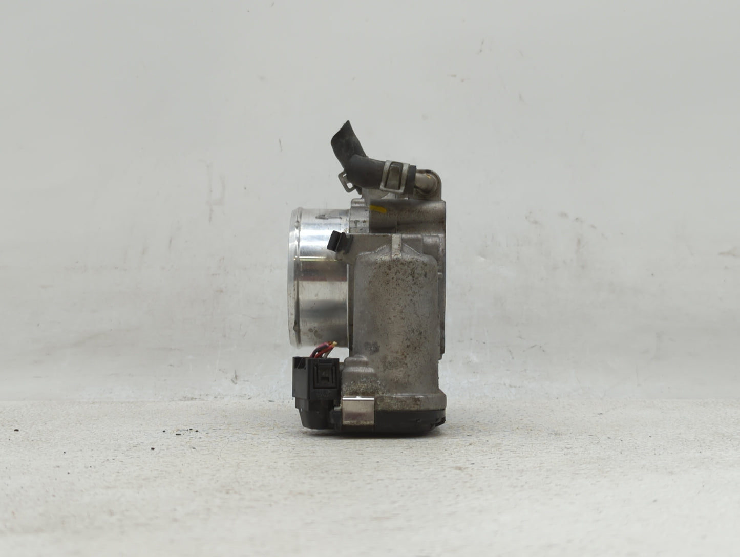 2015-2019 Hyundai Sonata Throttle Body P/N:35100-2G600 Fits Fits 2015 2016 2017 2018 2019 OEM Used Auto Parts - Oemusedautop