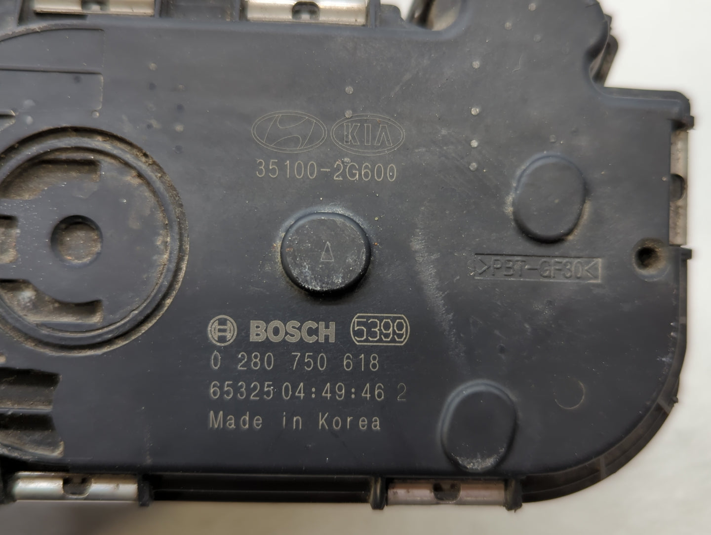 2015-2019 Hyundai Sonata Throttle Body P/N:35100-2G600 Fits Fits 2015 2016 2017 2018 2019 OEM Used Auto Parts - Oemusedautop