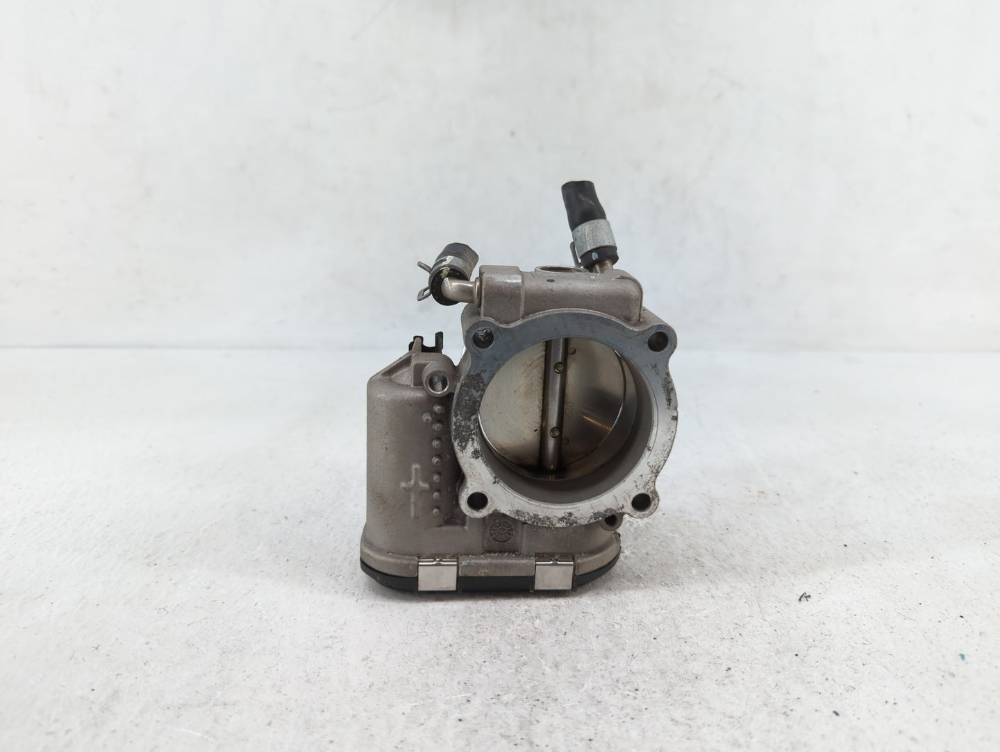 2015-2019 Hyundai Sonata Throttle Body P/N:35100-2G600 Fits Fits 2015 2016 2017 2018 2019 OEM Used Auto Parts - Oemusedautop