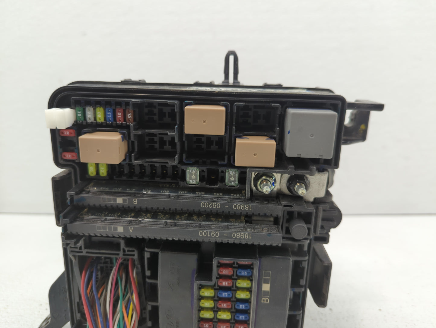 2016-2017 Hyundai Sonata Fusebox Fuse Box Panel Relay Module P/N:91271C2050LB 6423-0102-7, 91277C2570LC Fits Fits 2016 2017 