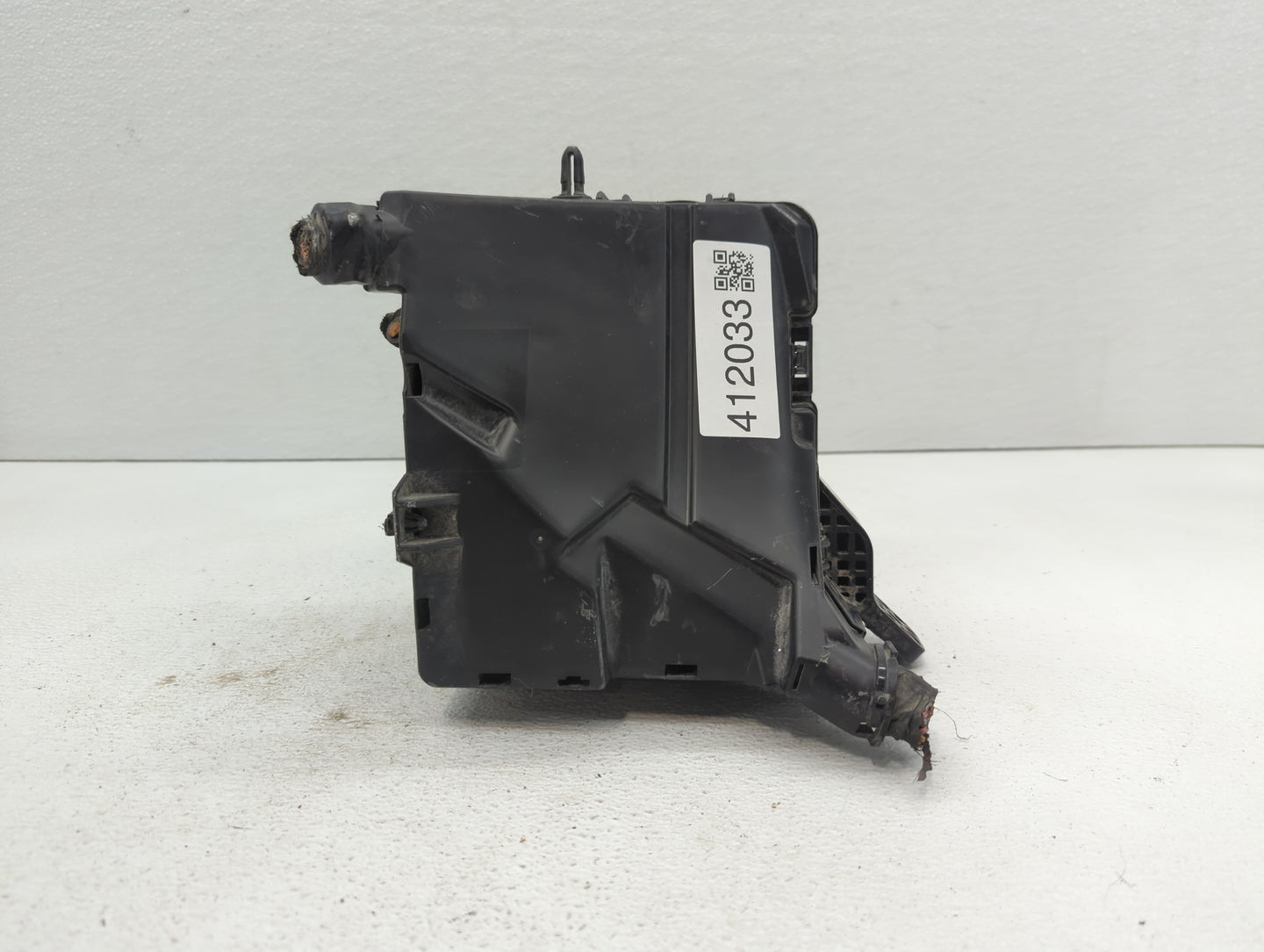 2016-2017 Hyundai Sonata Fusebox Fuse Box Panel Relay Module P/N:91271C2050LB 6423-0102-7, 91277C2570LC Fits Fits 2016 2017 