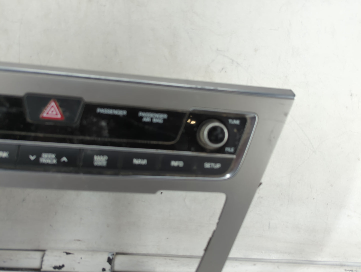 Hyundai Sonata Am Fm Cd Player Radio Receiver - Oemusedautoparts1.com