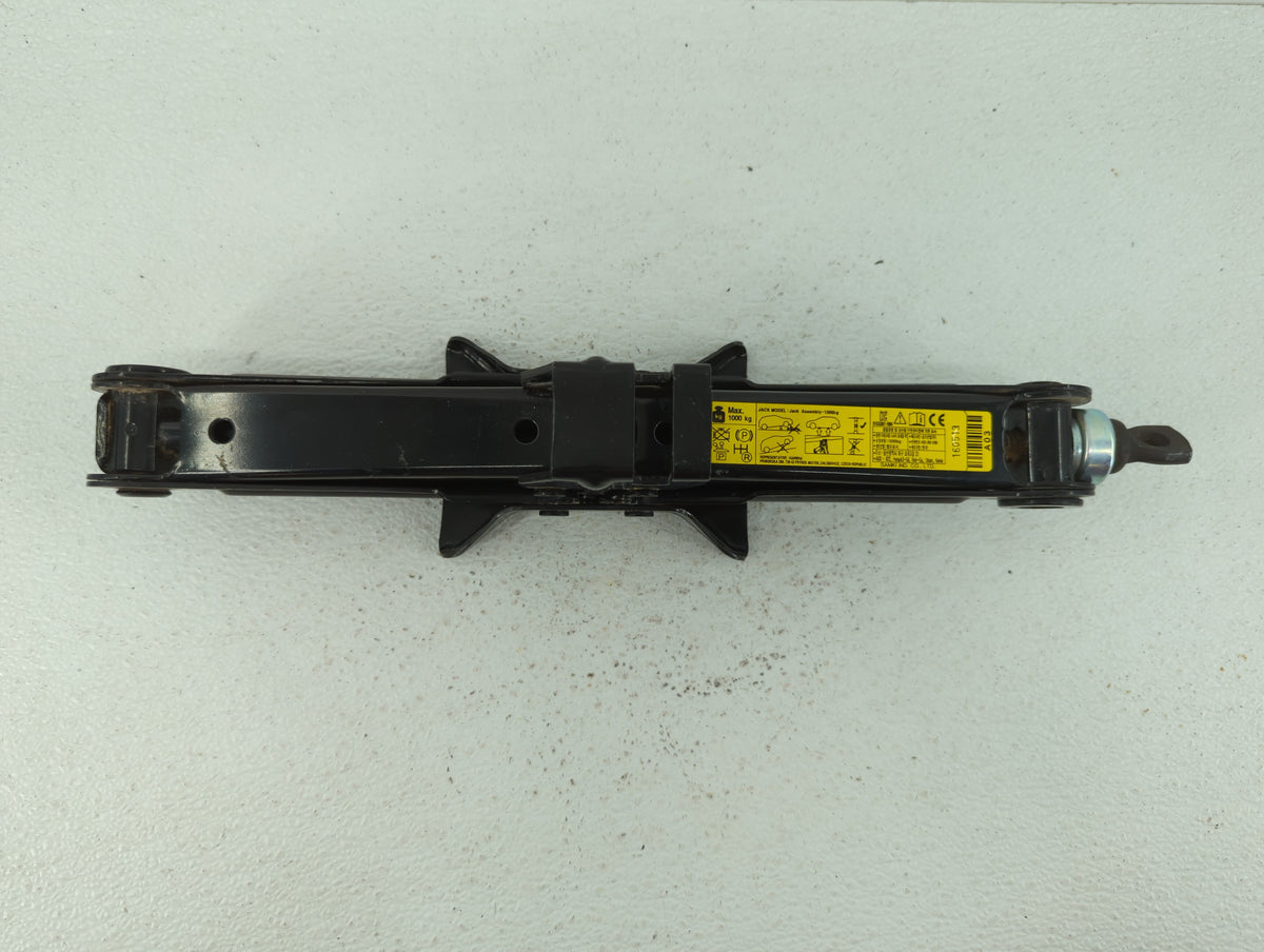 2017 Hyundai Sonata Spare Scissor Car Jack 415005 - Oemusedautoparts1.com